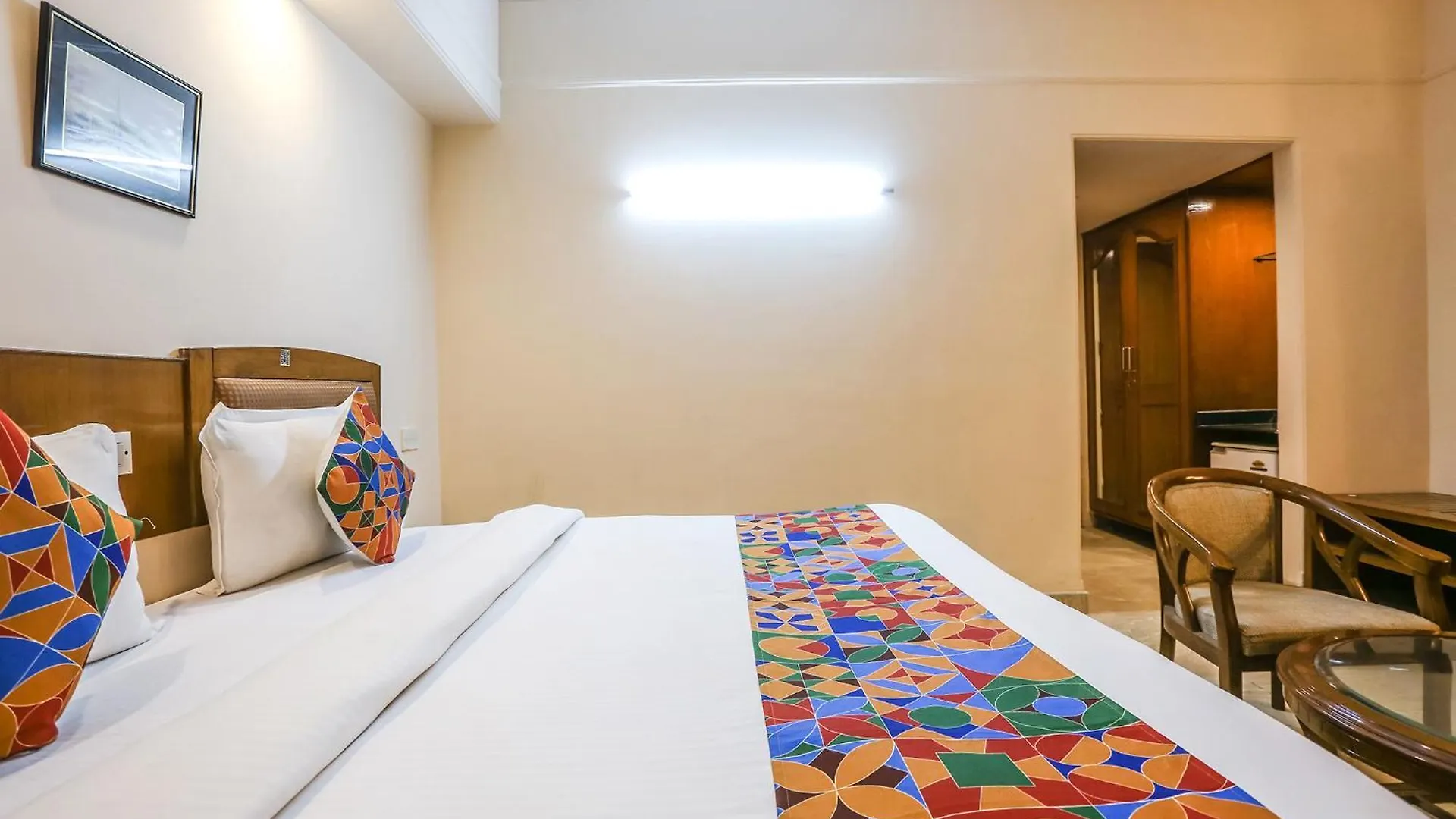 Fabhotel Comfort Residency II Gurgaon Hotel
