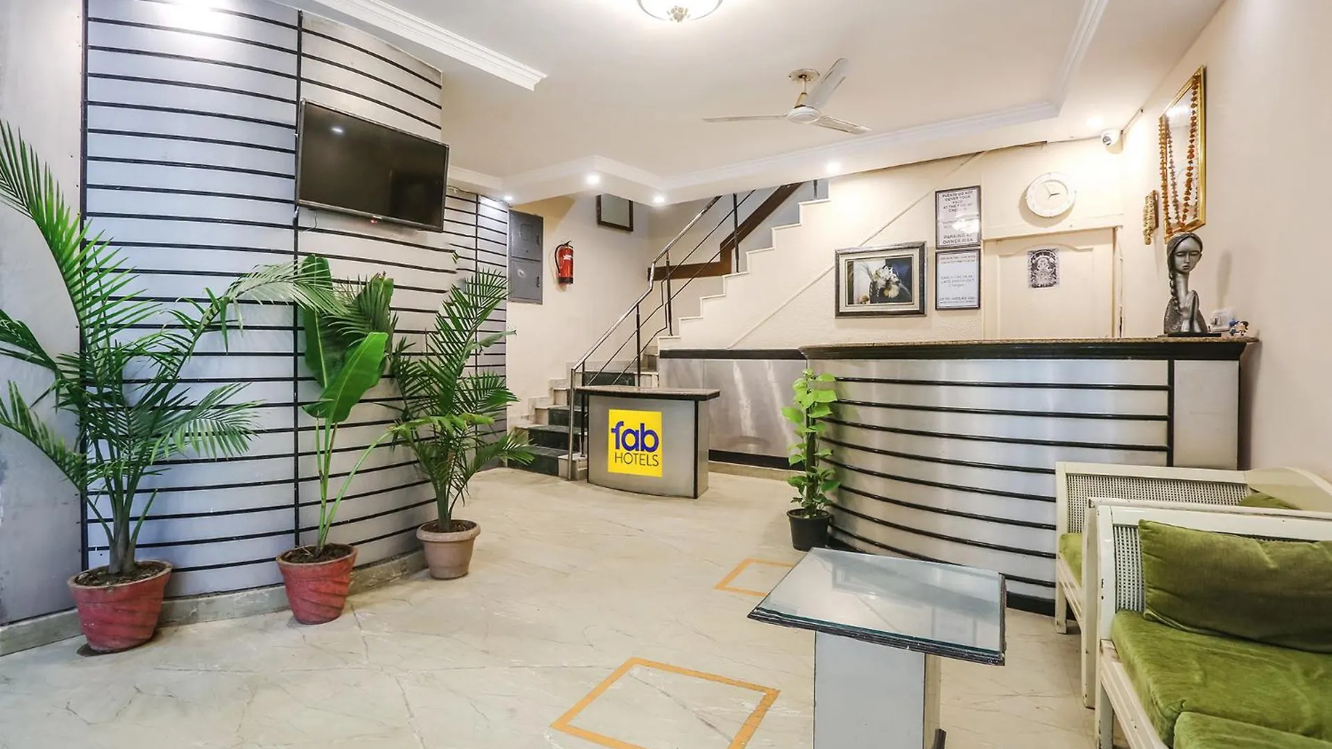 Fabhotel Comfort Residency II Gurgaon 3*,